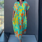👗 Elegantna sukienka z nadrukiem – 50% ZNIŻKI! OFERTA LIMITOWANA! Wzór, dekolt V i luźny, kobiecy krój – idealna na co dzień i na specjalne okazje. Lekka, przewiewna tkanina, styl i wygoda w jednym! ✨🌸