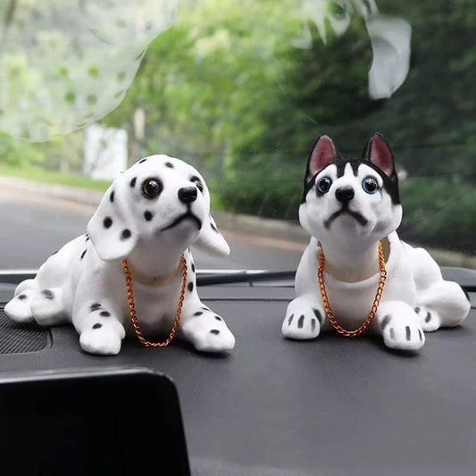 🐶 Dekoracja na deskę z pieskiem – 50% ZNIŻKI! OFERTA LIMITOWANA!🐾 Uroczy piesek kiwa głową – umila każdą podróż i dodaje radości na długich trasach.✨ Łatwy montaż, pasuje do każdego auta. Wesoły towarzysz dla kierowcy i pasażerów! 🚗